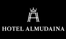 almudaina Hotel-Logo mit schwarz-weißem Hintergrund